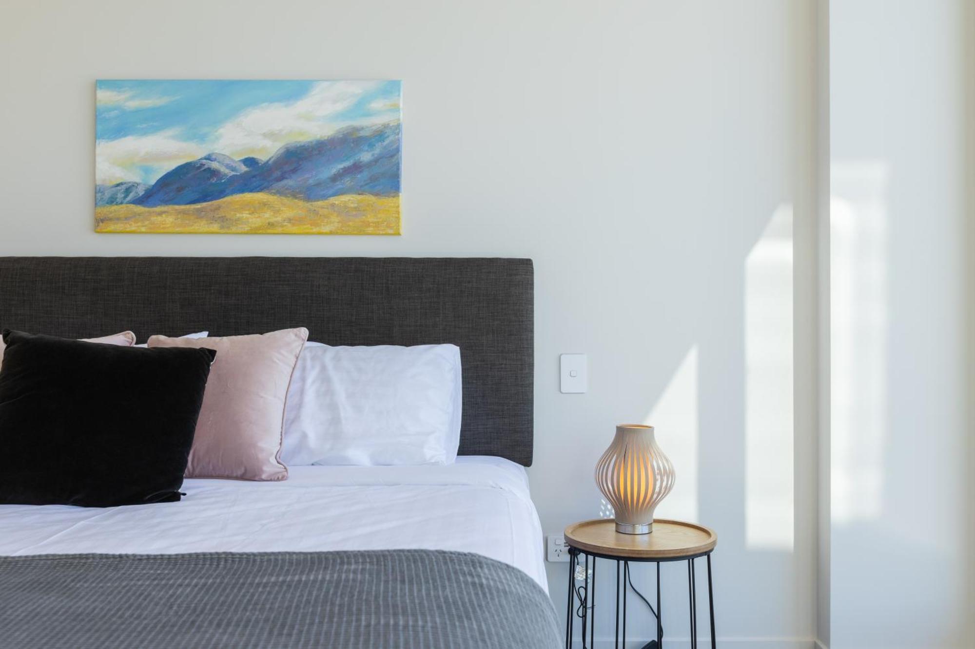 Luxury 2 Bedroom Cbd Apartment With Free Parking Christchurch Bagian luar foto