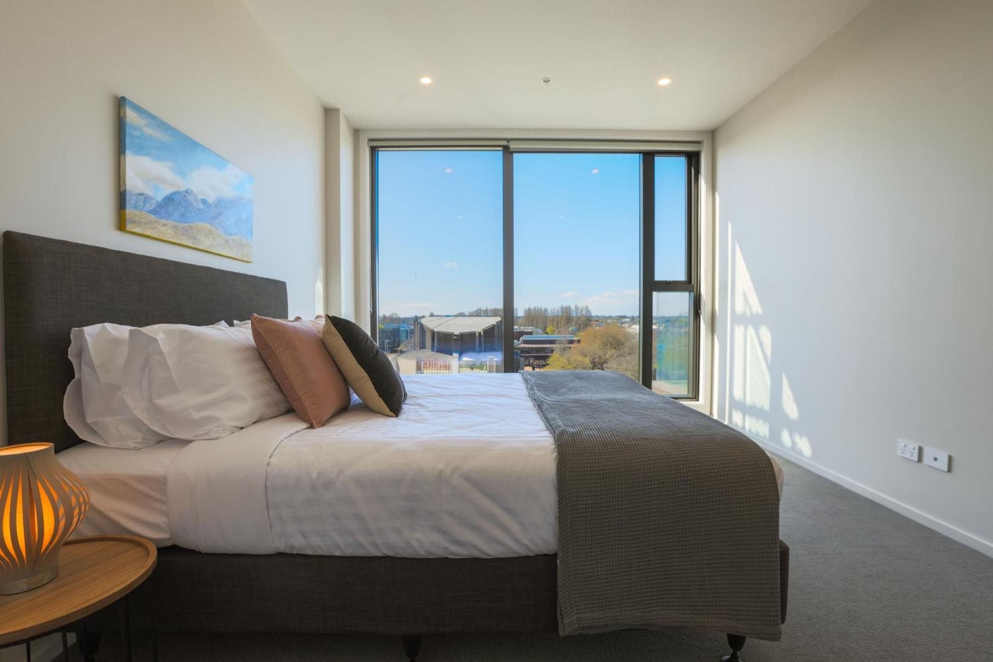 Luxury 2 Bedroom Cbd Apartment With Free Parking Christchurch Bagian luar foto