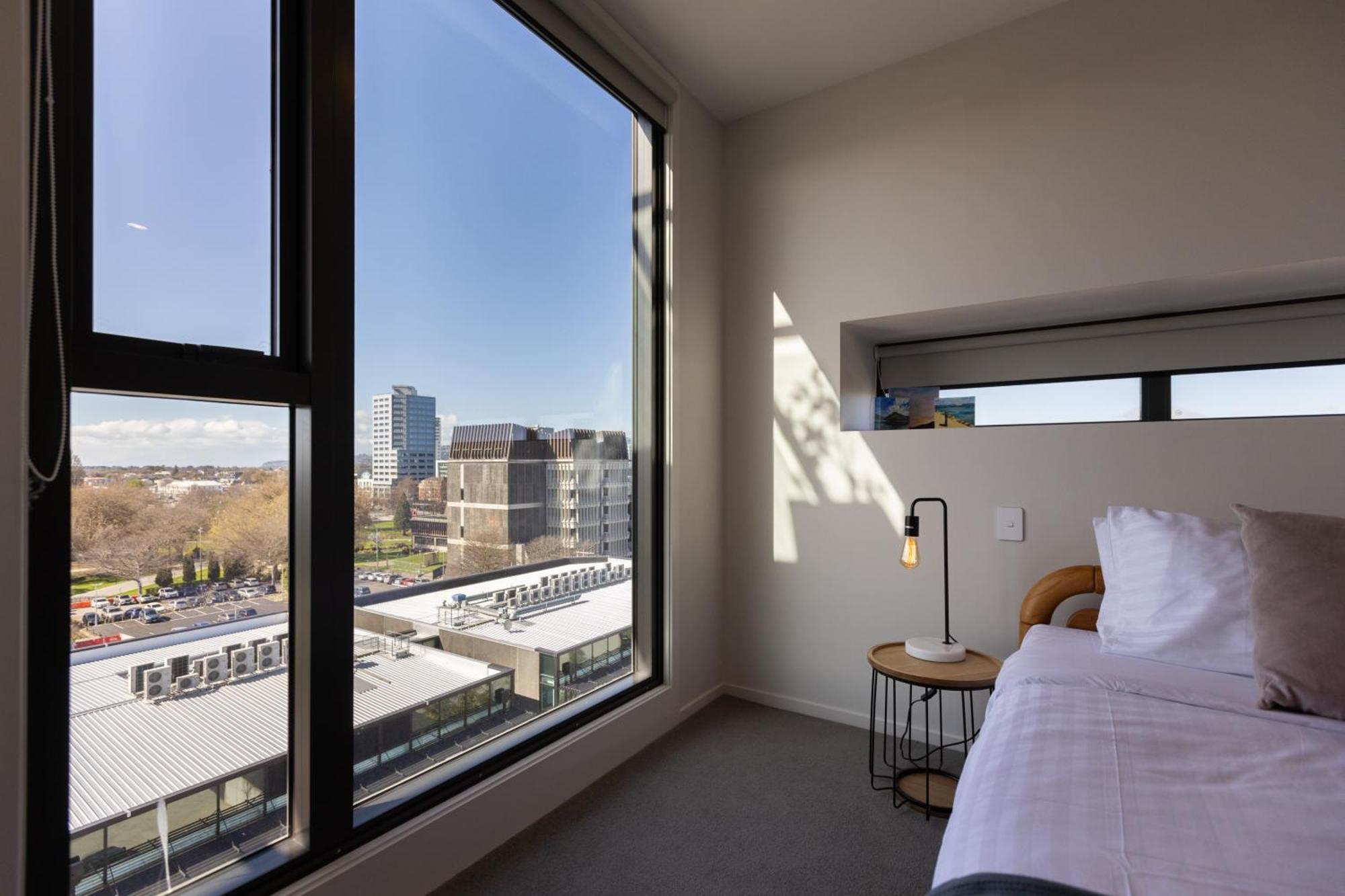Luxury 2 Bedroom Cbd Apartment With Free Parking Christchurch Bagian luar foto